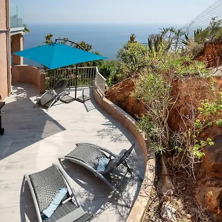 Holiday home Charming Riviera For 8 Guests Pool & Sea View *