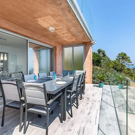 Charming Riviera For 8 Guests Pool & Sea View Holiday home