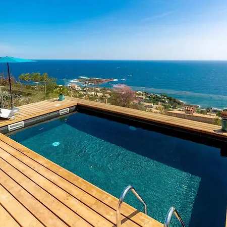 Charming Riviera For 8 Guests Pool & Sea View Holiday home *